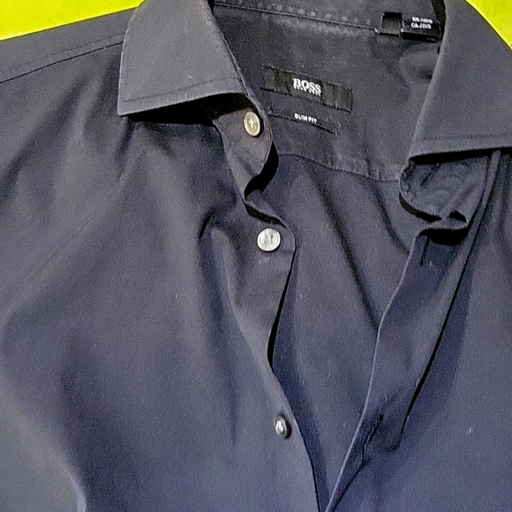 Black designer dree shirt